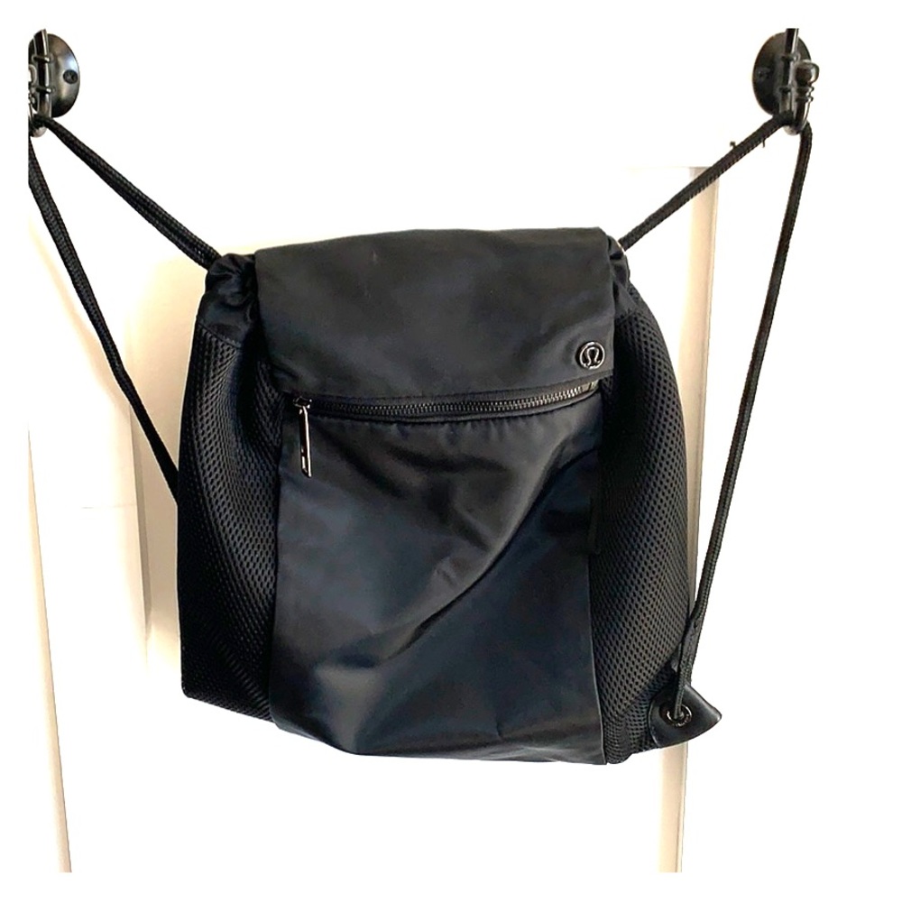 Lululemon gym bag